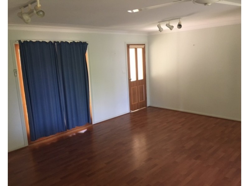 8 Wandobah Rd, Gunnedah NSW 2380
