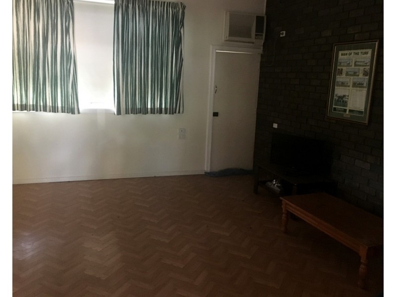 32 Farrer Road, Gunnedah NSW 2380