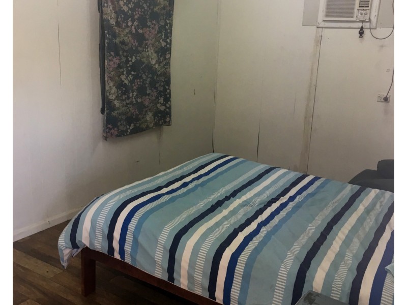 32 Farrer Road, Gunnedah NSW 2380