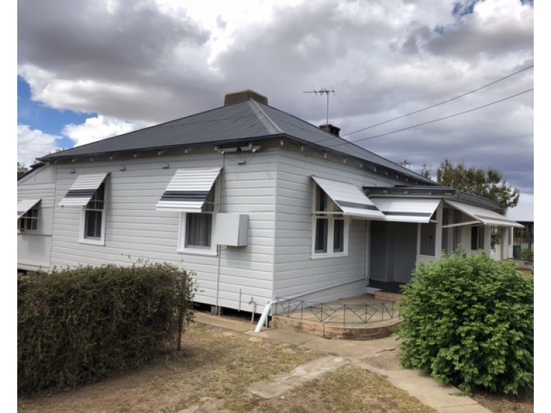 2 Railway Ave, Gunnedah NSW 2380