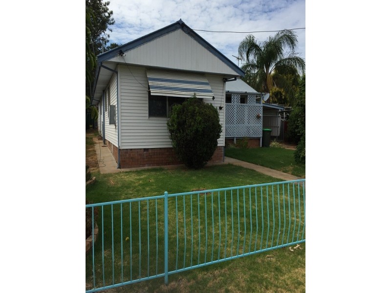 4 Stewart St, Gunnedah NSW 2380