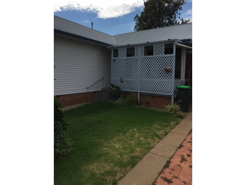 4 Stewart St, Gunnedah NSW 2380