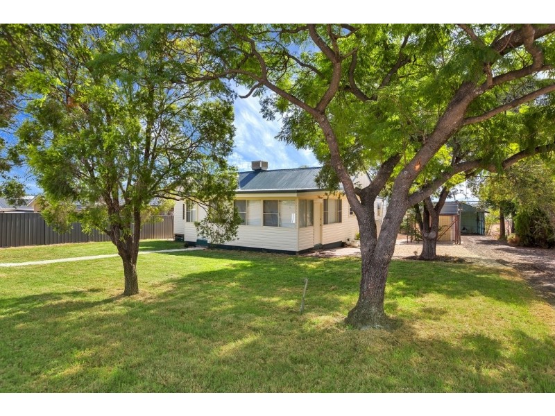 54 Kamilaroi Rd, Gunnedah NSW 2380