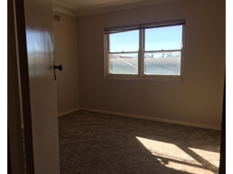 2/94 Marquis St, Gunnedah NSW 2380