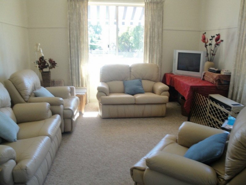 73 George St, Gunnedah NSW 2380