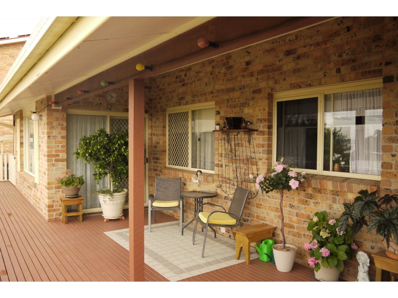 16 Kirkpatrick Cl, Gunnedah NSW 2380