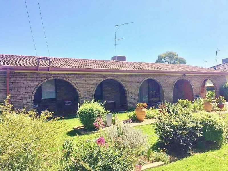 11 Marcia St, Gunnedah NSW 2380