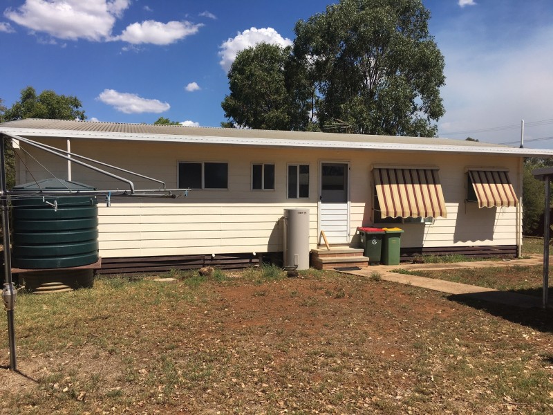 18-20 Pine St, Curlewis NSW 2381