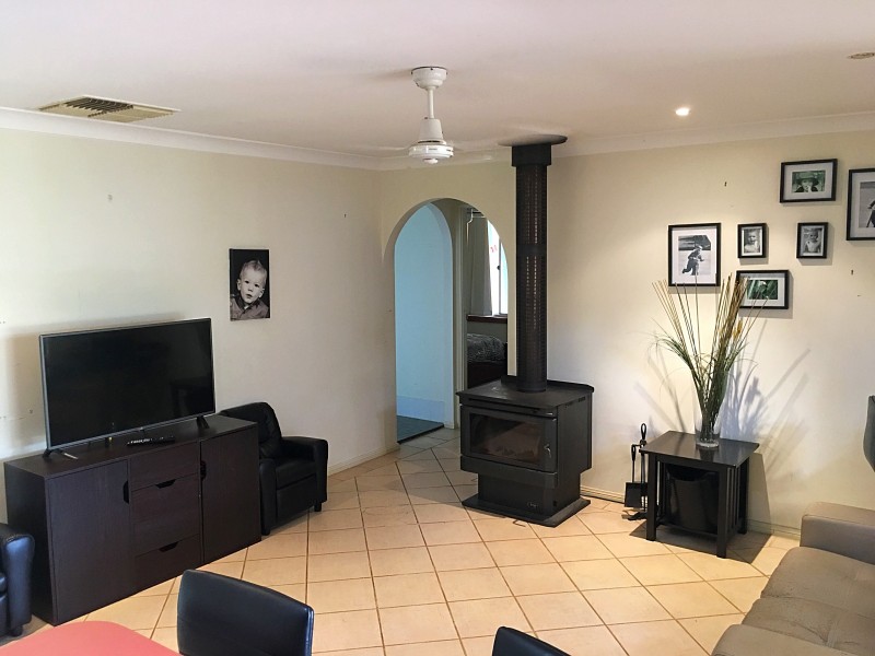 10 Jarmain Cl, Gunnedah NSW 2380