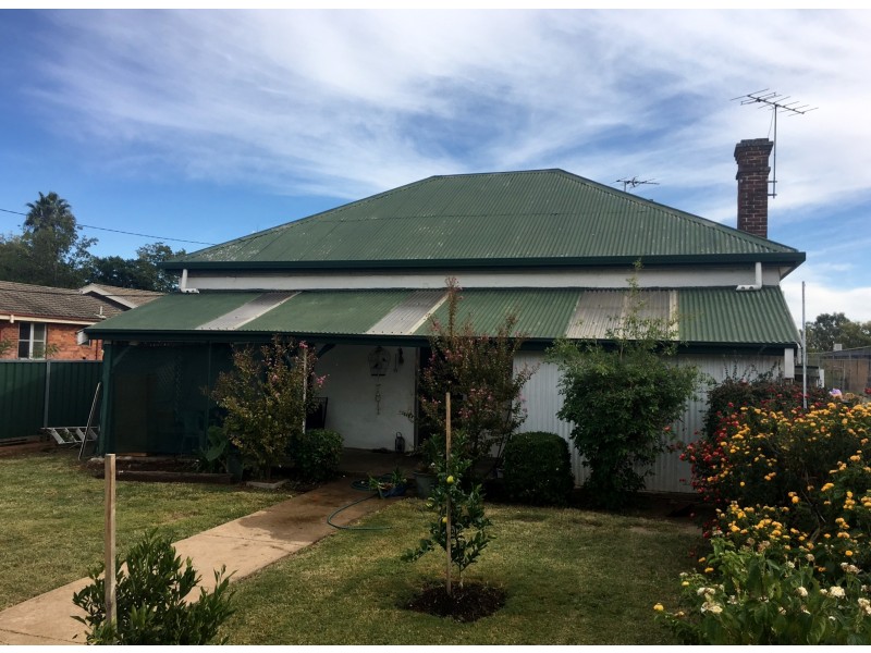 42 Abbott St, Gunnedah NSW 2380