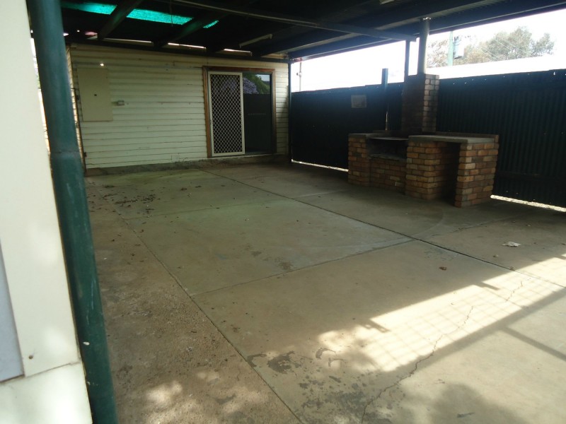 37 Lloyd Road, Gunnedah NSW 2380