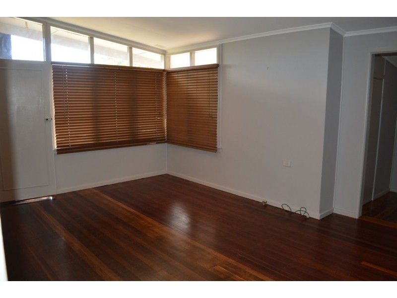 9 Schwager Street, Gunnedah NSW 2380