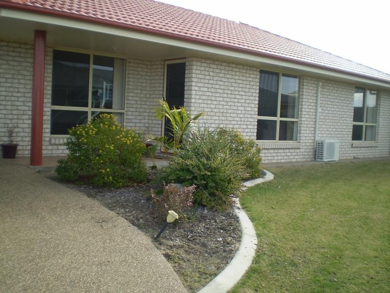 6 Federation Street, Bargara QLD 4670