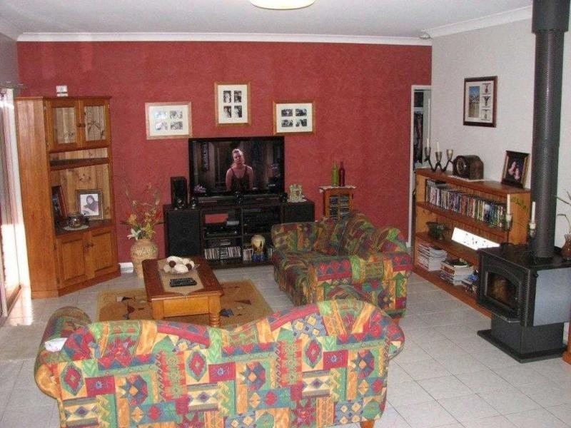 24 Currawong Road, Bundaberg QLD 4670