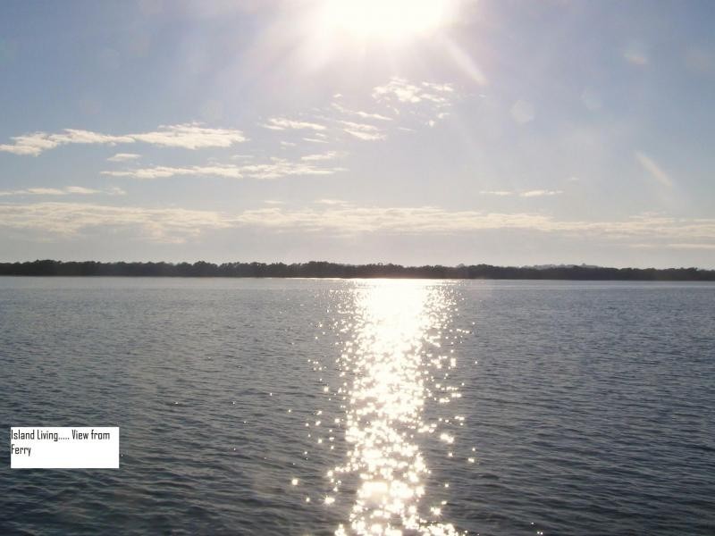 14 Eastbourne Terrace, Macleay Island QLD 4184