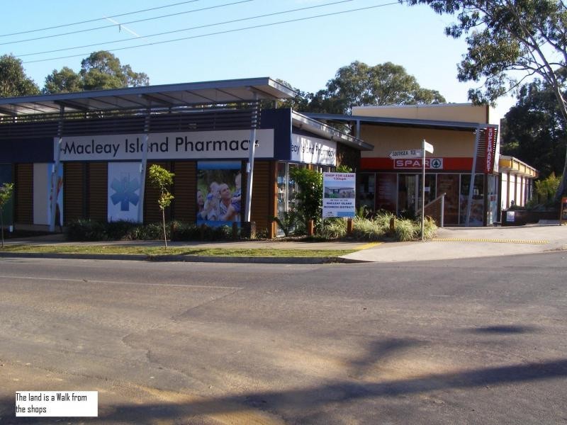 14 Eastbourne Terrace, Macleay Island QLD 4184