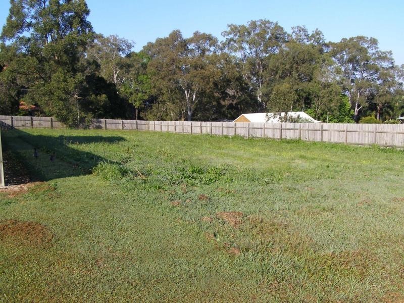 14 Eastbourne Terrace, Macleay Island QLD 4184