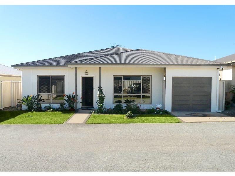 225 Logan Street, Eagleby QLD 4207