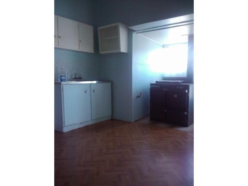 32 Porter Street, Tara QLD 4421