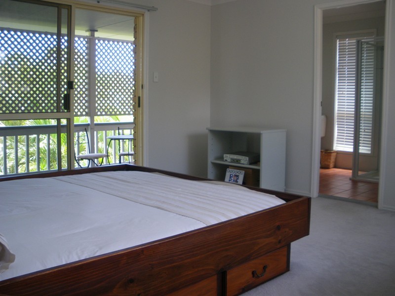 9 Gwandalan Street, Eight Mile Plains QLD 4113