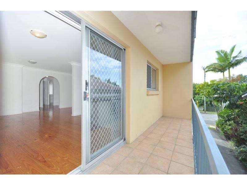 Unit 2/26 McLennan Street, Albion QLD 4010