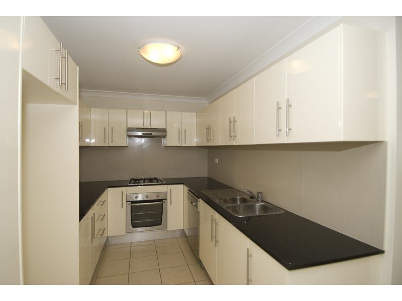 15/8-10 Shackel Avenue, Brookvale NSW 2100