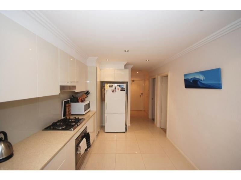 8/21 PINE Avenue, Brookvale NSW 2100