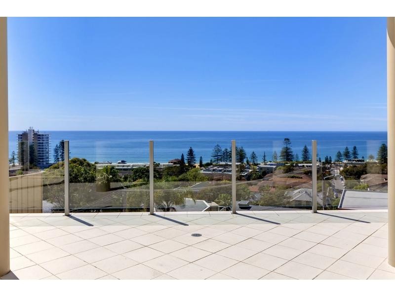 10A Graylind Close, Collaroy NSW 2097