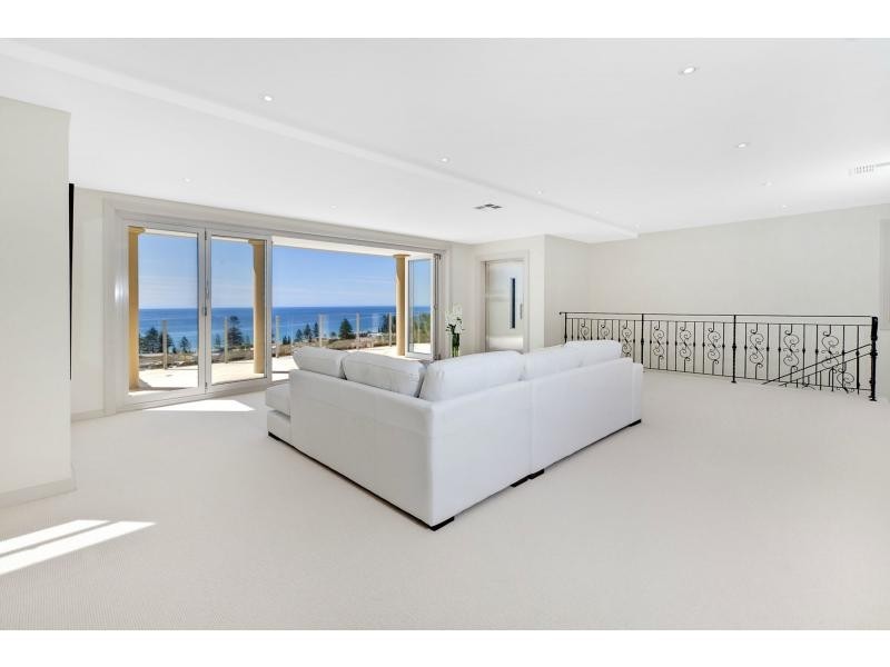 10A Graylind Close, Collaroy NSW 2097