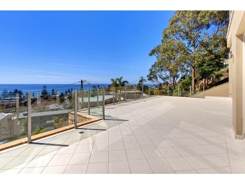 10A Graylind Close, Collaroy NSW 2097