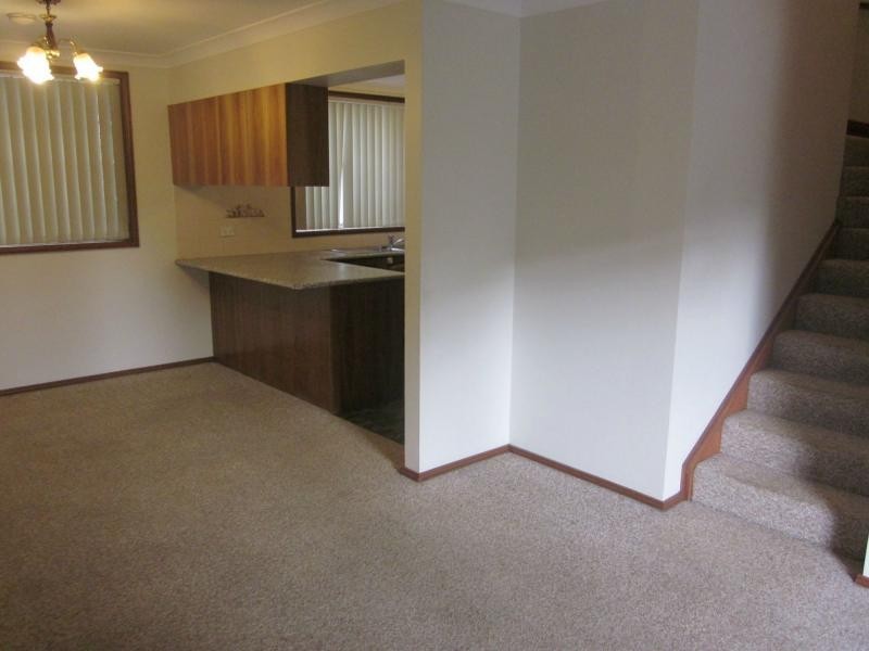 1/25 Hawkesbury Avenue, Dee Why NSW 2099