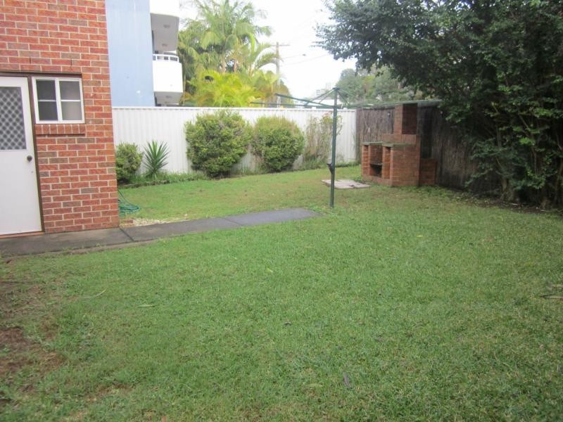 1/25 Hawkesbury Avenue, Dee Why NSW 2099