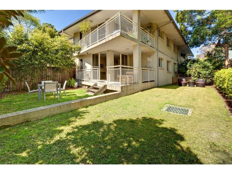 2/80 Old Pittwater Road, Brookvale NSW 2100