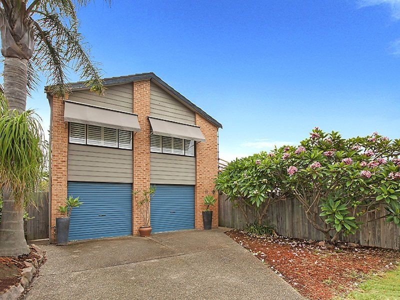 21 Griffin Road, North Curl Curl NSW 2099