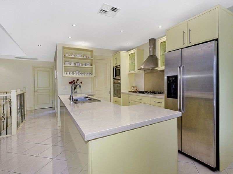 39 Mahogany Boulevard, Warriewood NSW 2102