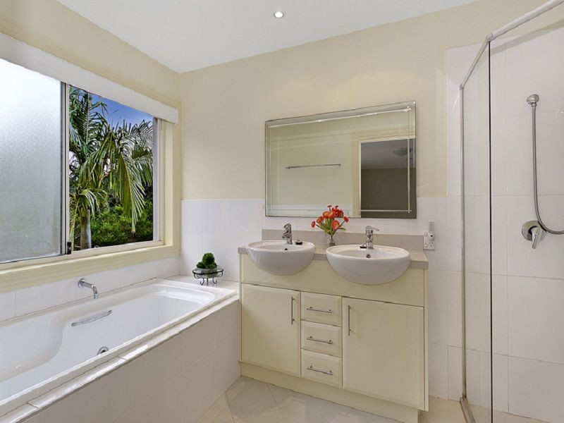 39 Mahogany Boulevard, Warriewood NSW 2102