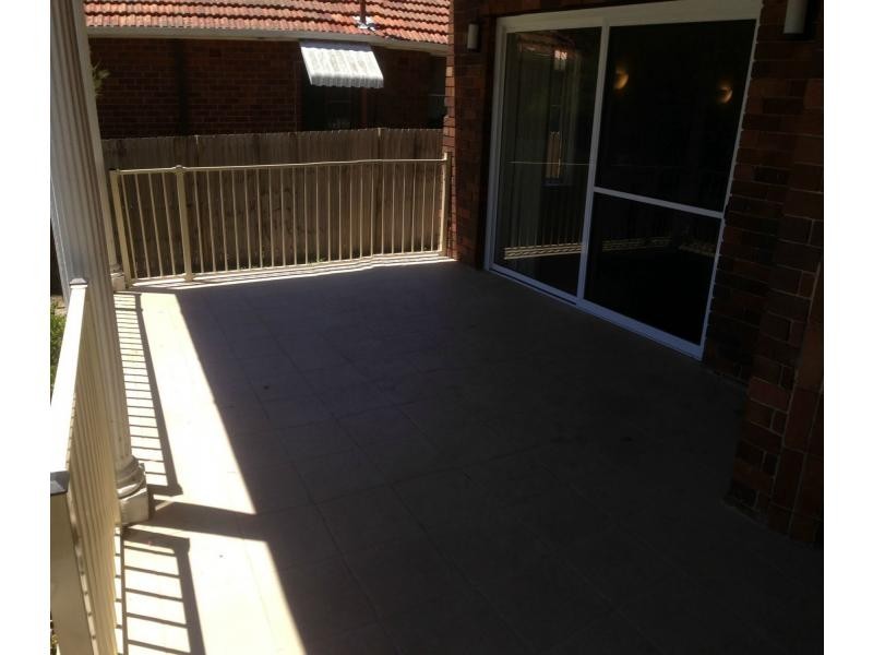 1/219 Warringah Road, Beacon Hill NSW 2100
