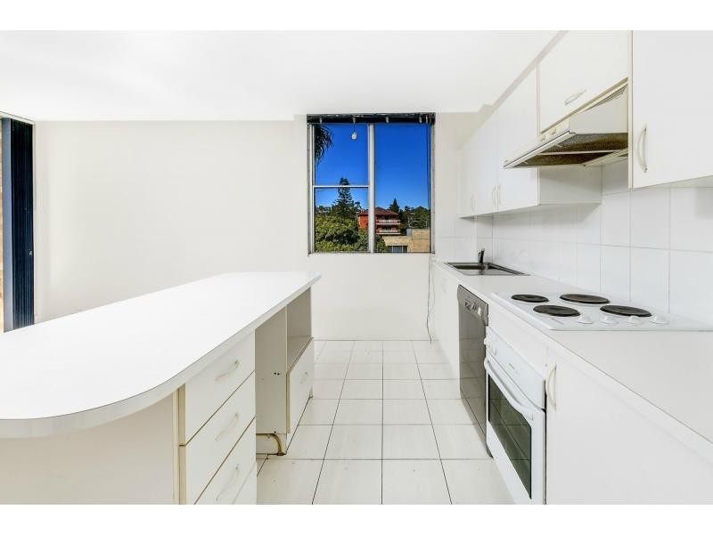 17/168 Pacific Parade, Dee Why NSW 2099
