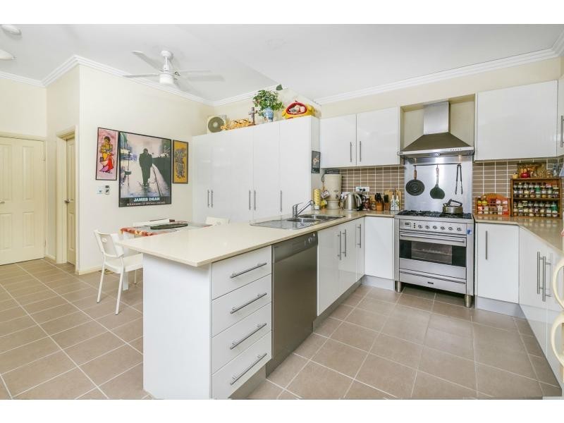 2/3-5 Shackel Avenue, Brookvale NSW 2100