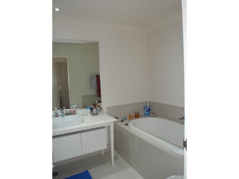 114 Rutherford Ave, Kellyville NSW 2155