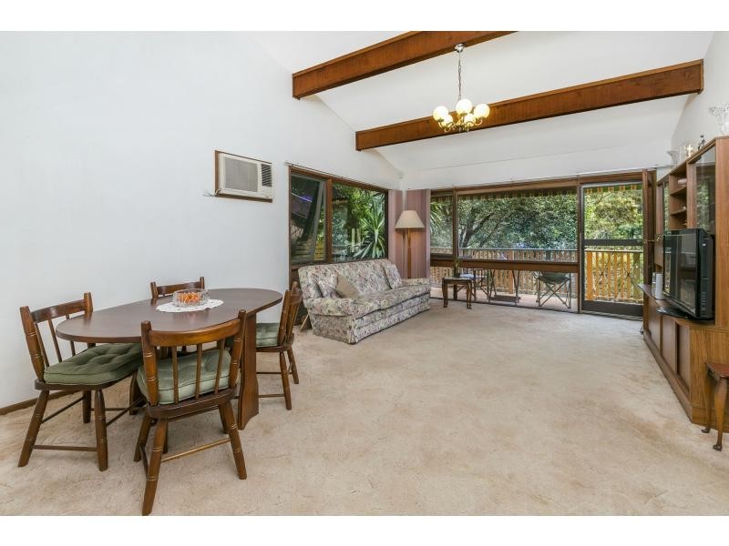 31 Tatiara Crescent, North Narrabeen NSW 2101