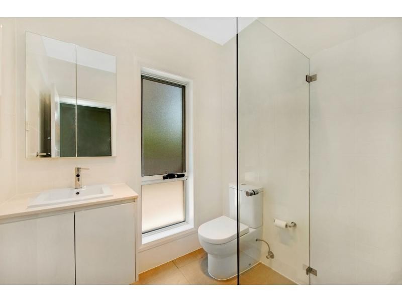 2a Regina Avenue, Brookvale NSW 2100