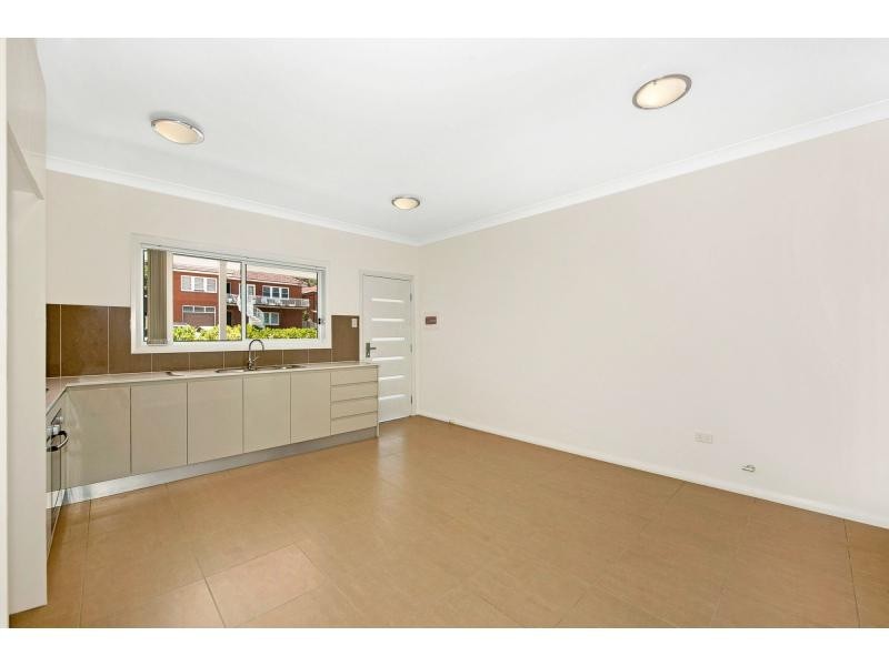 2a Regina Avenue, Brookvale NSW 2100