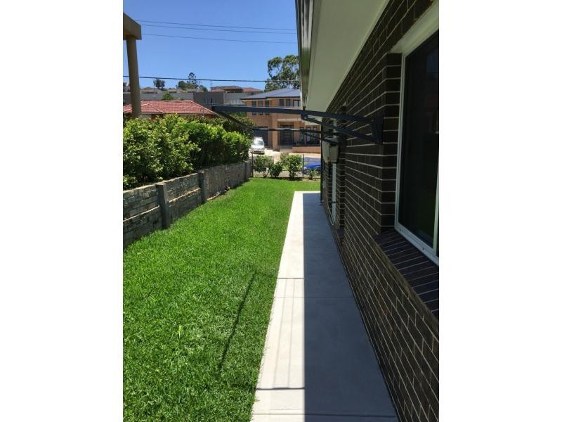 2a Regina Avenue, Brookvale NSW 2100