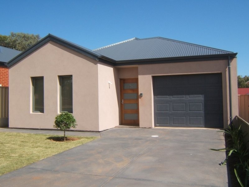 65-65A Lionel Avenue, Blair Athol SA 5084
