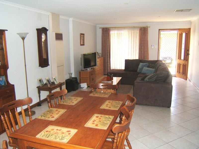 2/21 Blyth Street, Clearview SA 5085