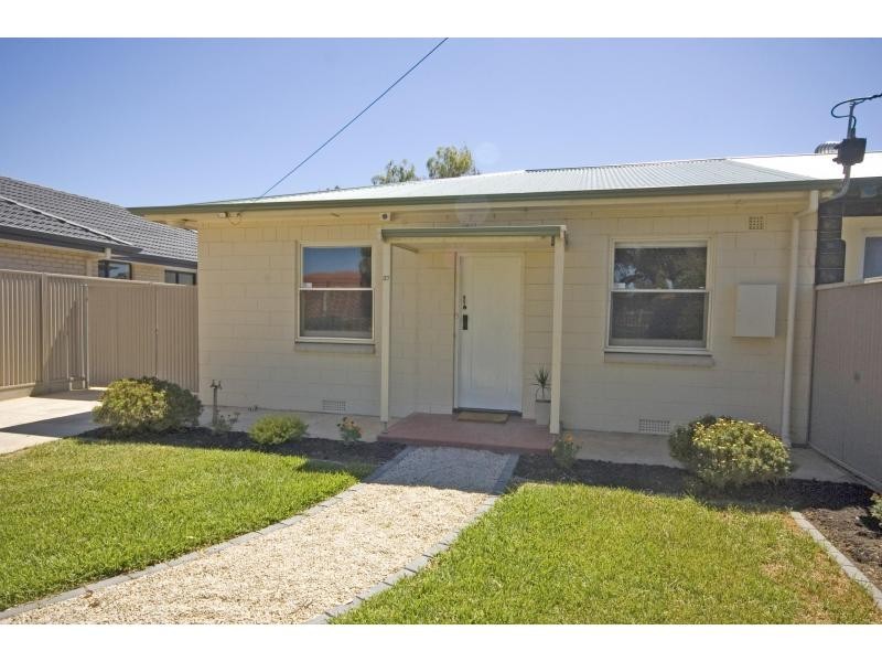37 Hamley Crescent, Mansfield Park SA 5012