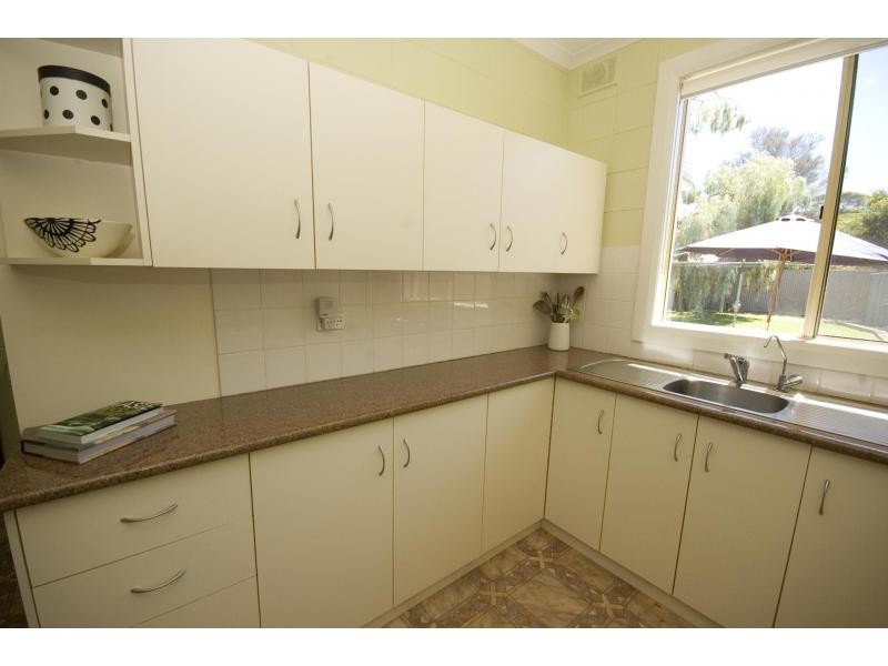 37 Hamley Crescent, Mansfield Park SA 5012