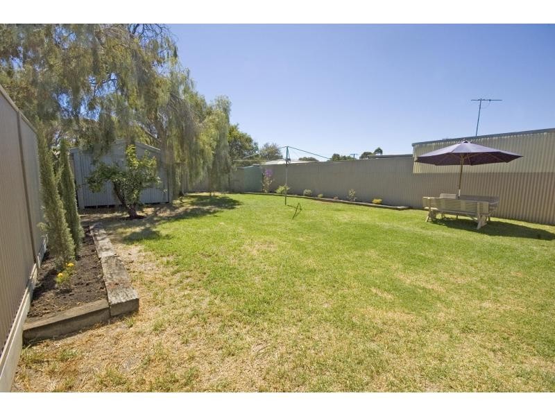37 Hamley Crescent, Mansfield Park SA 5012