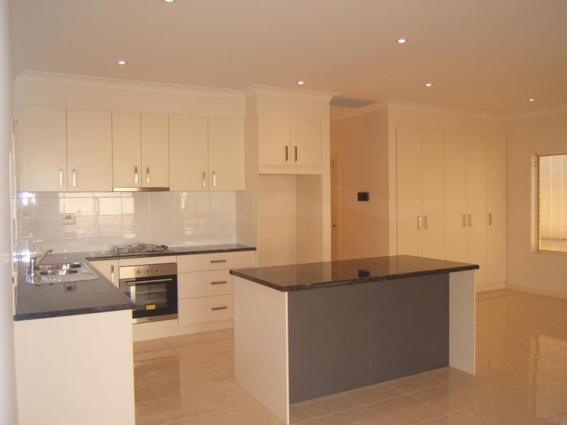 25 & 25a Trigg Street, Blair Athol SA 5084